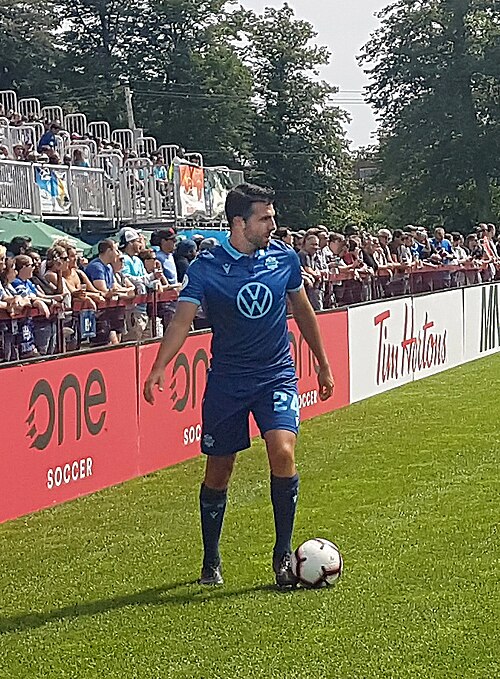Alex De Carolis