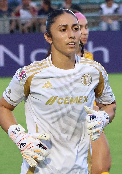 Itzel González