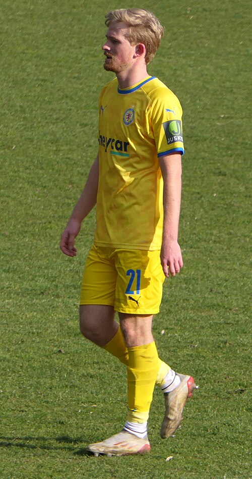 Jomaine Consbruch