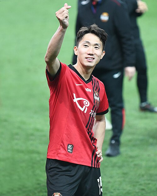 Kang Sang-woo