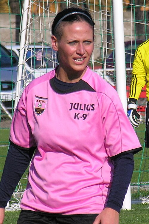 Katalin Üveges